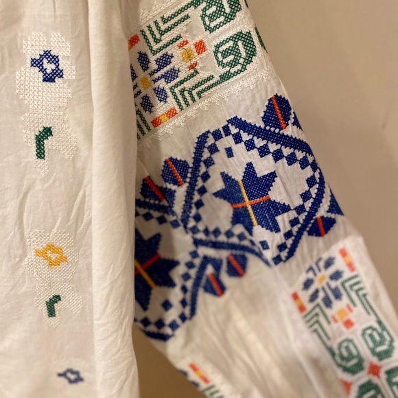 Free The Roses - Embroidered Top - Picture 5 of 8